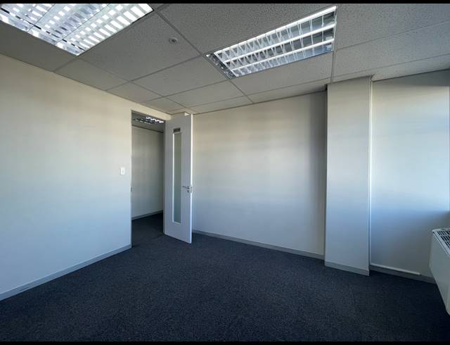 20M² OFFICE TO LET IN SANDTON CENTRAL